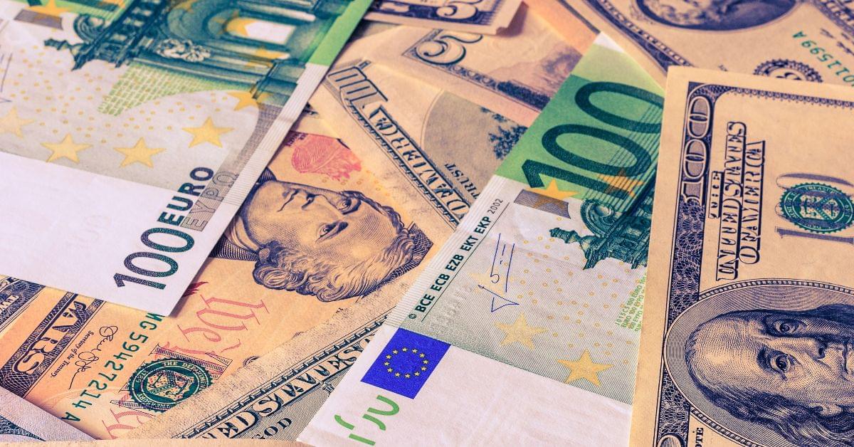 currency vs money 2.min