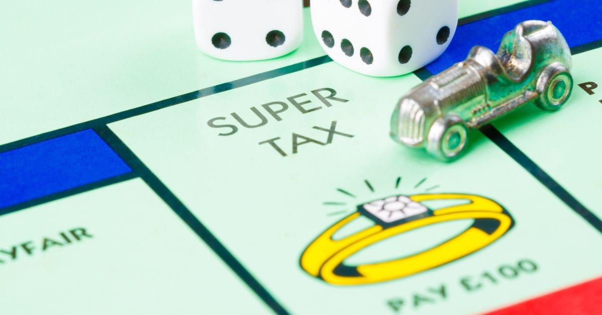 tax on uk income when living abroad 1.min